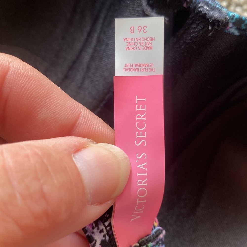 Victorias Secret Bikini Top​​ - Picture 5 of 5